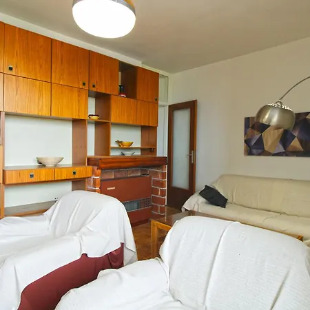 Sonja 2342 Apartman Póla